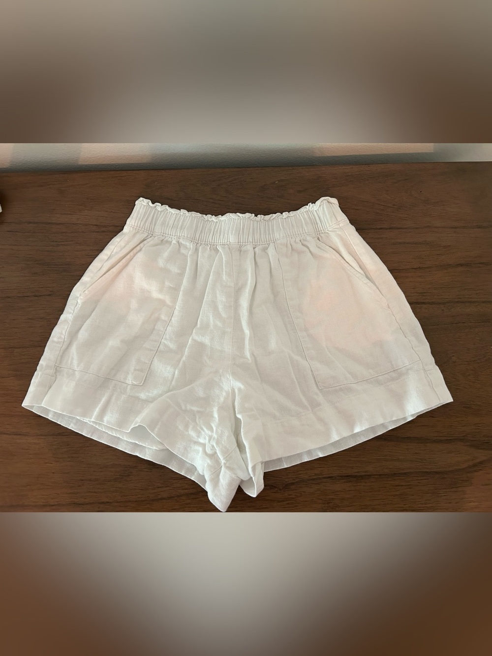Abercrombie & Fitch Women’s White High-Waist Linen-Blend Shorts